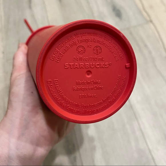 Starbucks RED matte Venti tumbler RARE - Picture 3 of 9
